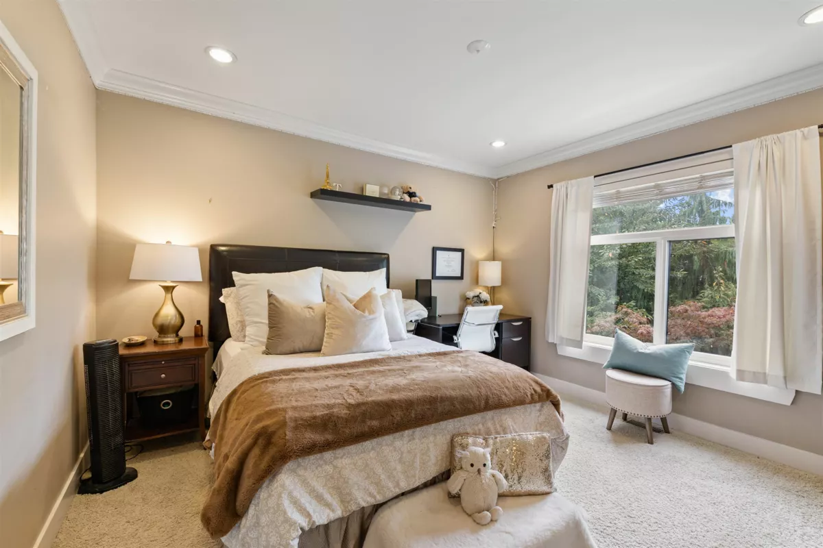 Entry Foyer Photo of 3648 Elgin Road, Surrey, BC