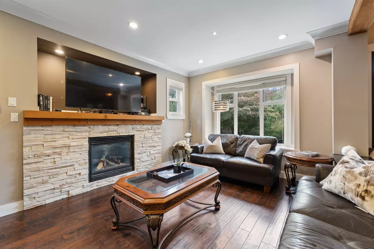 Kitchen Photo of 3648 Elgin Road, Surrey, BC