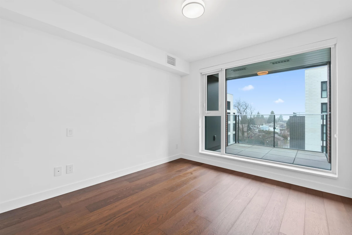 Basement Recreation Room Photo of 603 1571 W 57th Avenue, Vancouver, BC