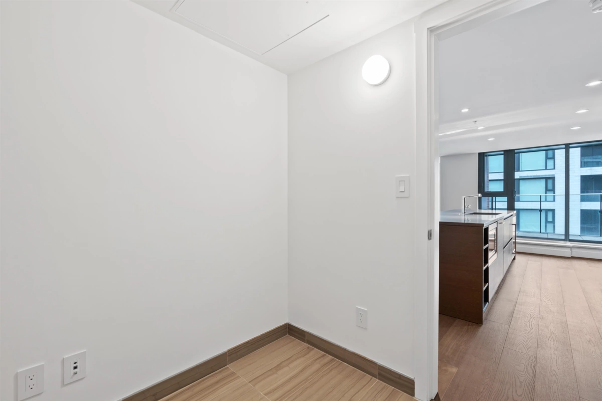 Entry Foyer Photo of 603 1571 W 57th Avenue, Vancouver, BC