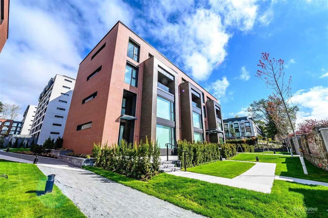 Hot Tub / Spa Photo of 603 1571 W 57th Avenue, Vancouver, BC