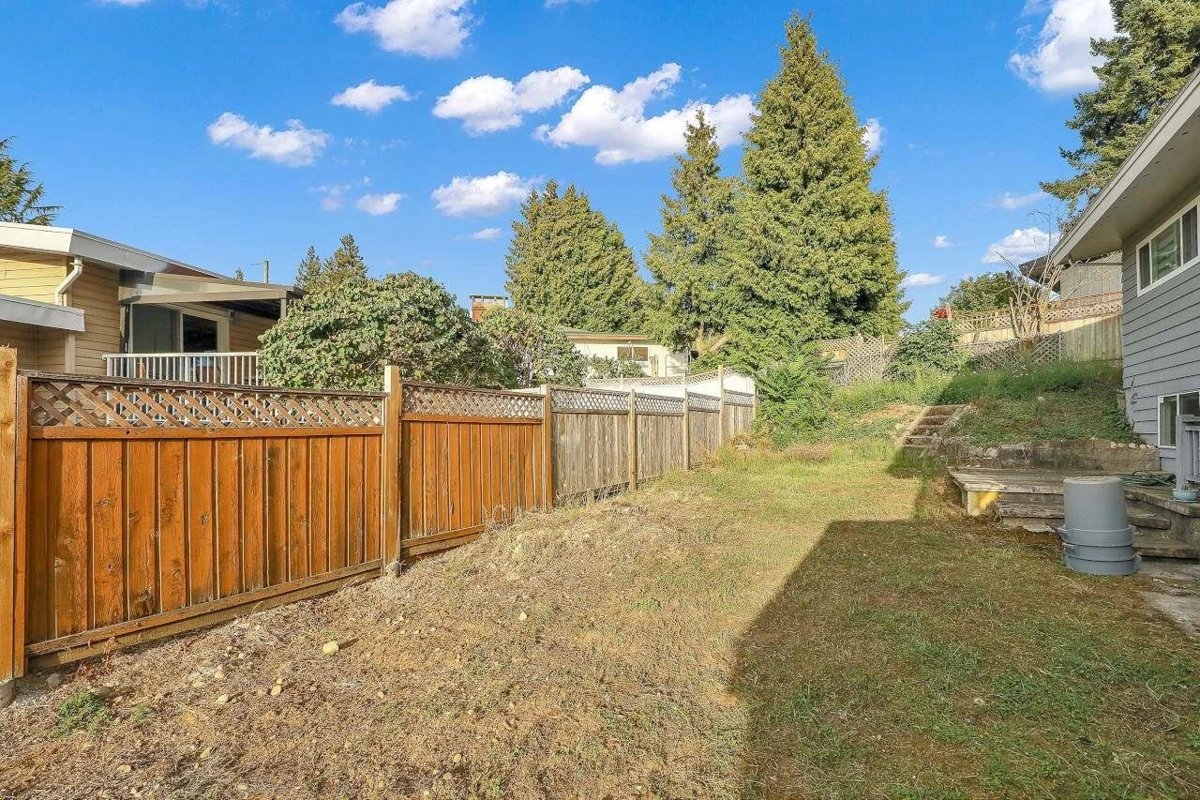 Bedroom 3 Photo of 32373 Grouse Court, Abbotsford, BC
