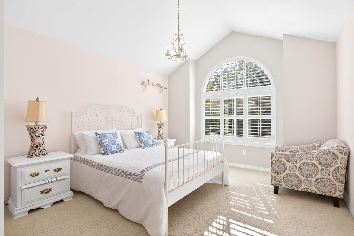 Backyard Photo of 14055 29a Avenue, Surrey, BC