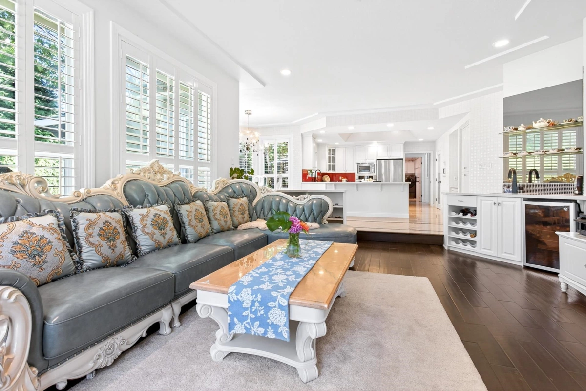 Breakfast Nook Photo of 14055 29a Avenue, Surrey, BC