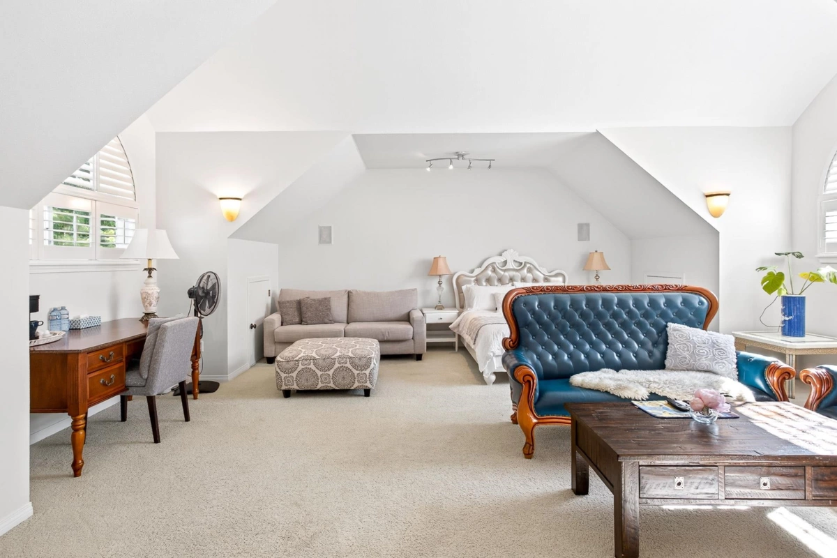 Laundry Room Photo of 14055 29a Avenue, Surrey, BC