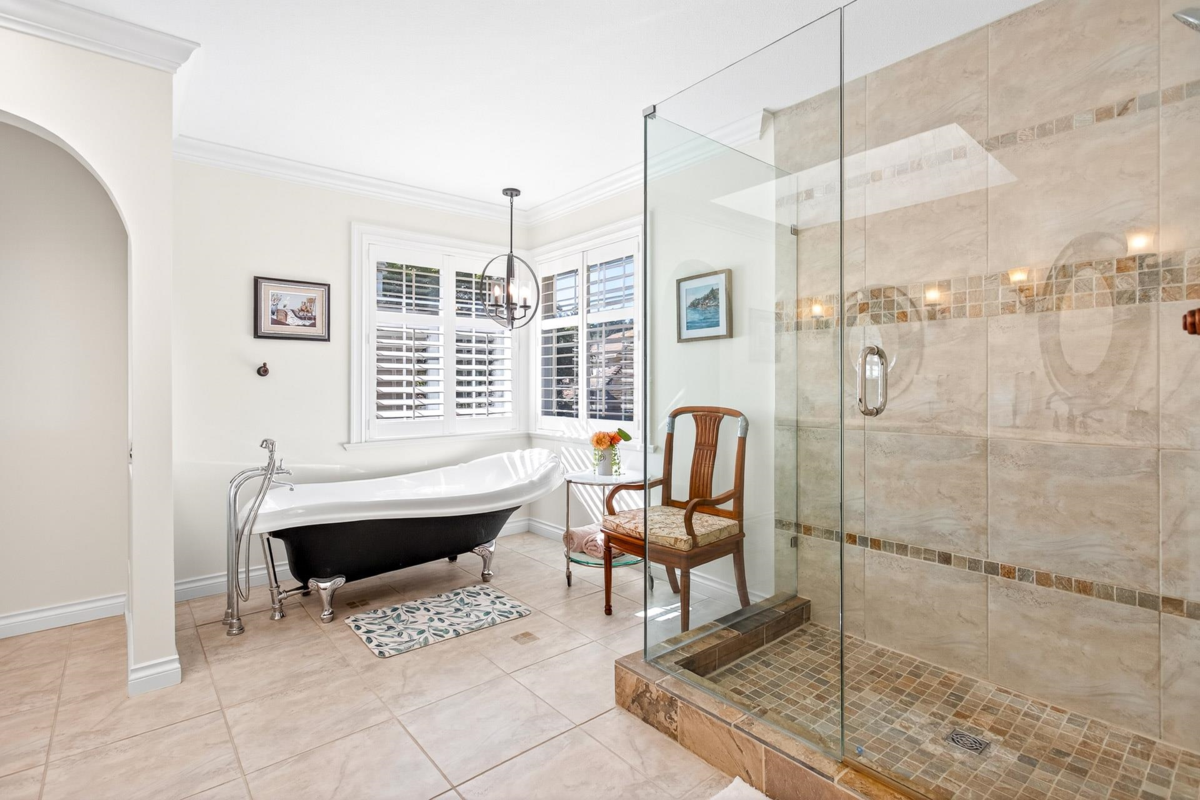 Outdoor Deck Photo of 14055 29a Avenue, Surrey, BC