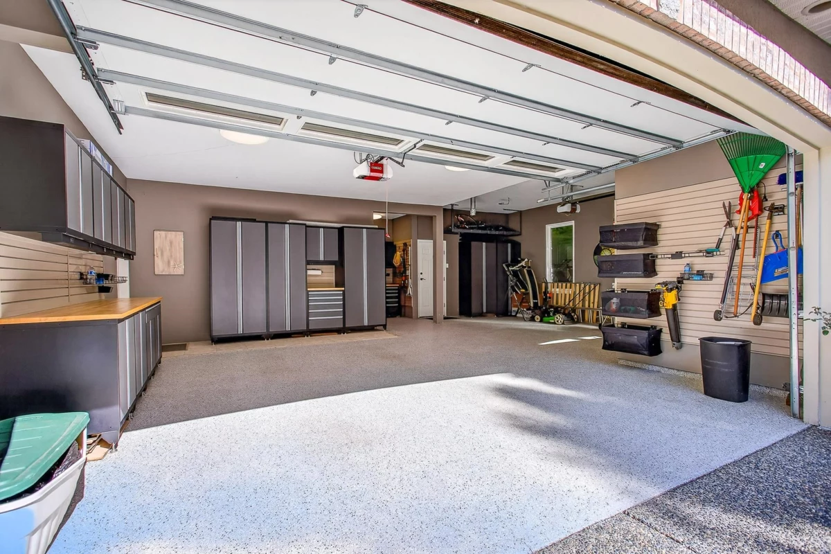 Outdoor Kitchen Photo of 14055 29a Avenue, Surrey, BC