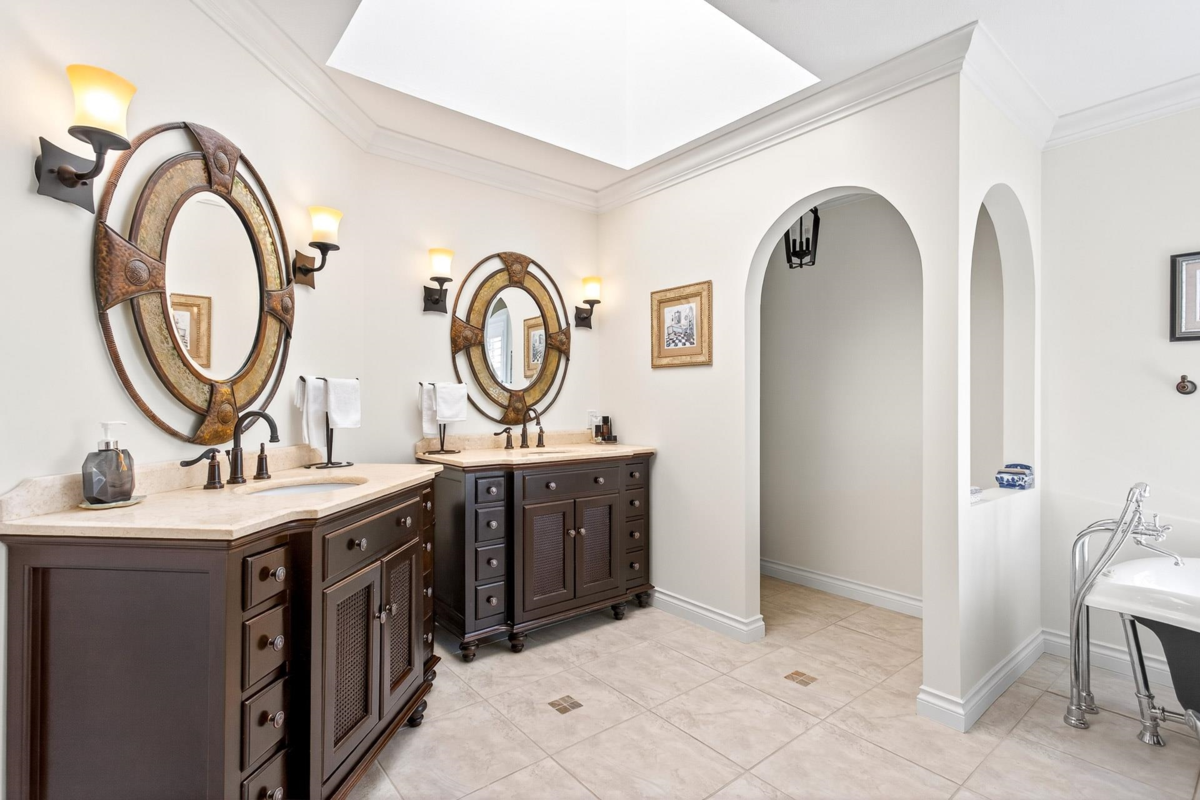 Outdoor Patio Photo of 14055 29a Avenue, Surrey, BC