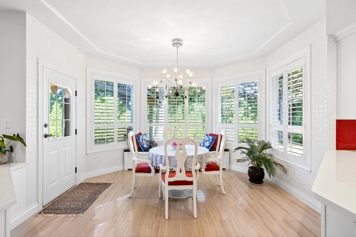 Powder Room Photo of 14055 29a Avenue, Surrey, BC