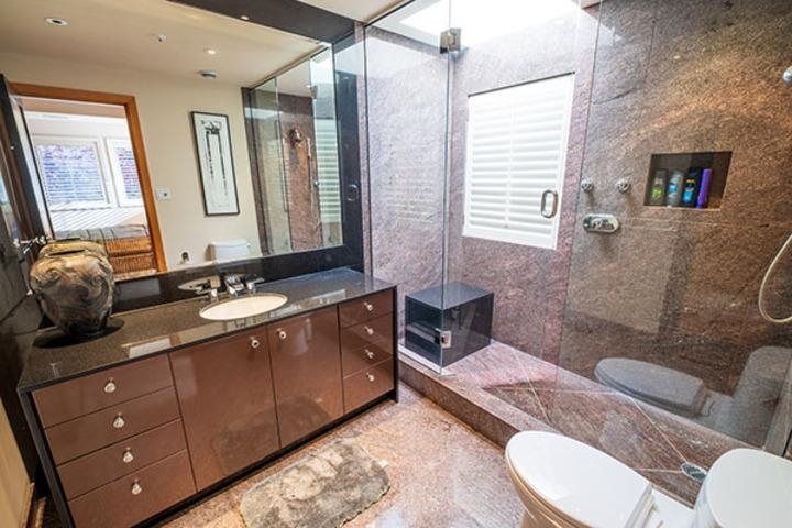 Breakfast Nook Photo of 7460 Glacier Crescent, Richmond, BC