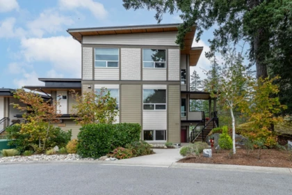 Outdoor Kitchen Photo of 101 5782 Marine Way, Sechelt, BC