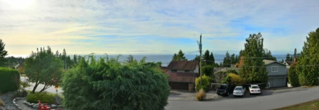 Breakfast Nook Photo of 4926 Laurel Avenue, Sechelt, BC