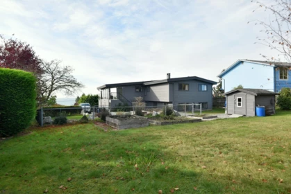Hot Tub / Spa Photo of 4926 Laurel Avenue, Sechelt, BC
