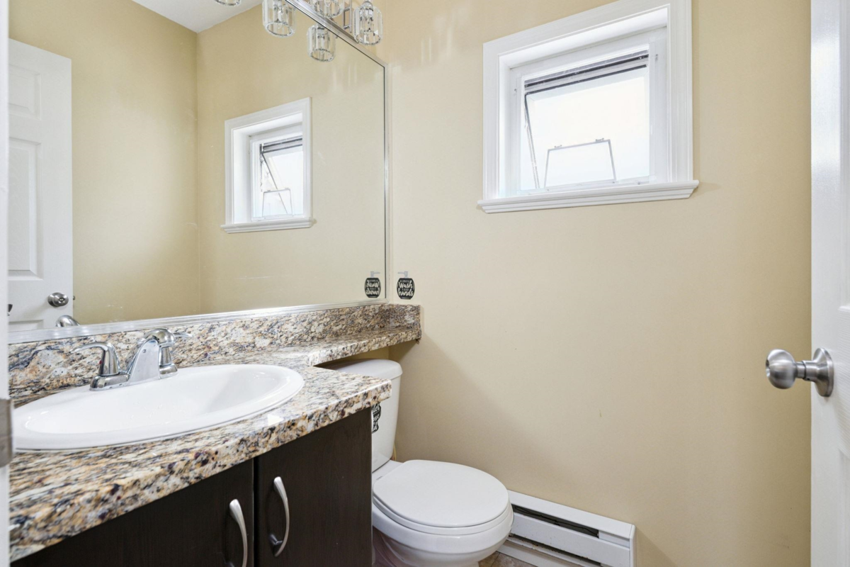 Basement Recreation Room Photo of 16 9451 Granville Avenue, Richmond, BC