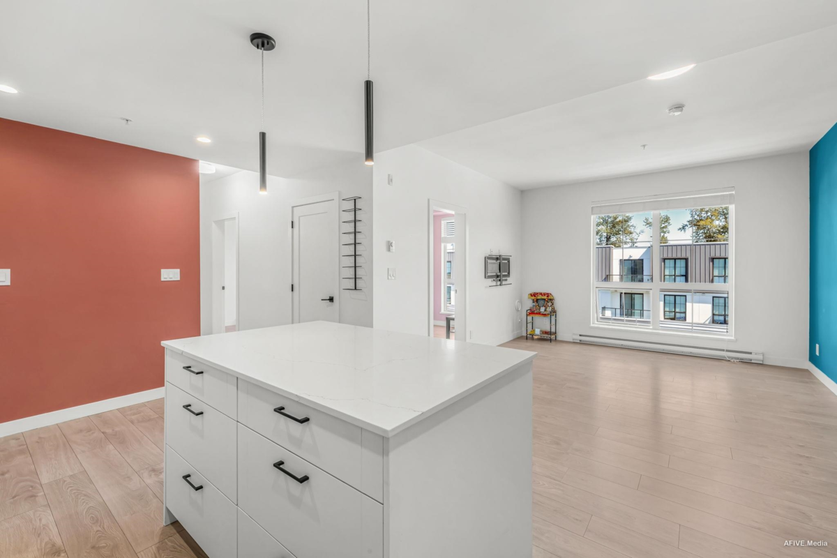 Breakfast Nook Photo of B601 20018 83a Avenue, Langley, BC