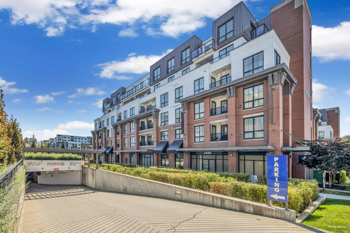 Garage Interior Photo of B601 20018 83a Avenue, Langley, BC