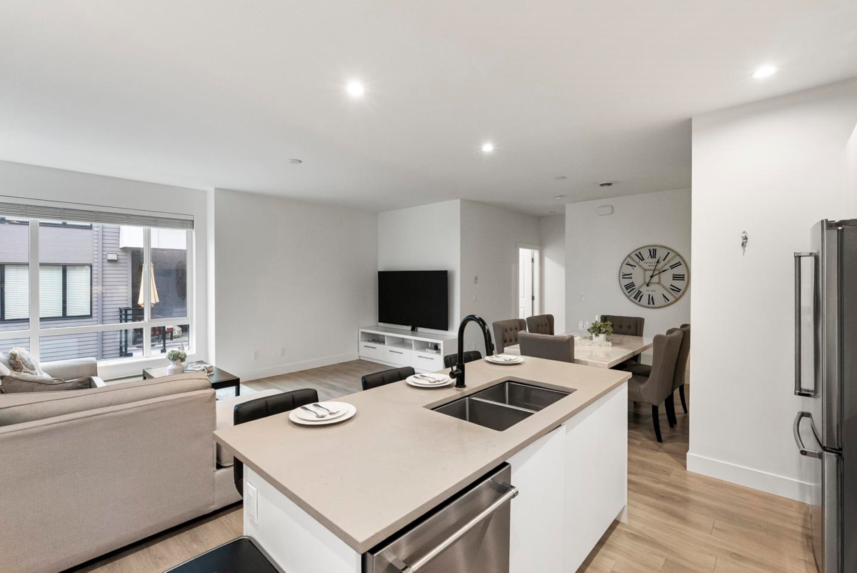 Breakfast Nook Photo of 79 16433 19 Avenue, Surrey, BC