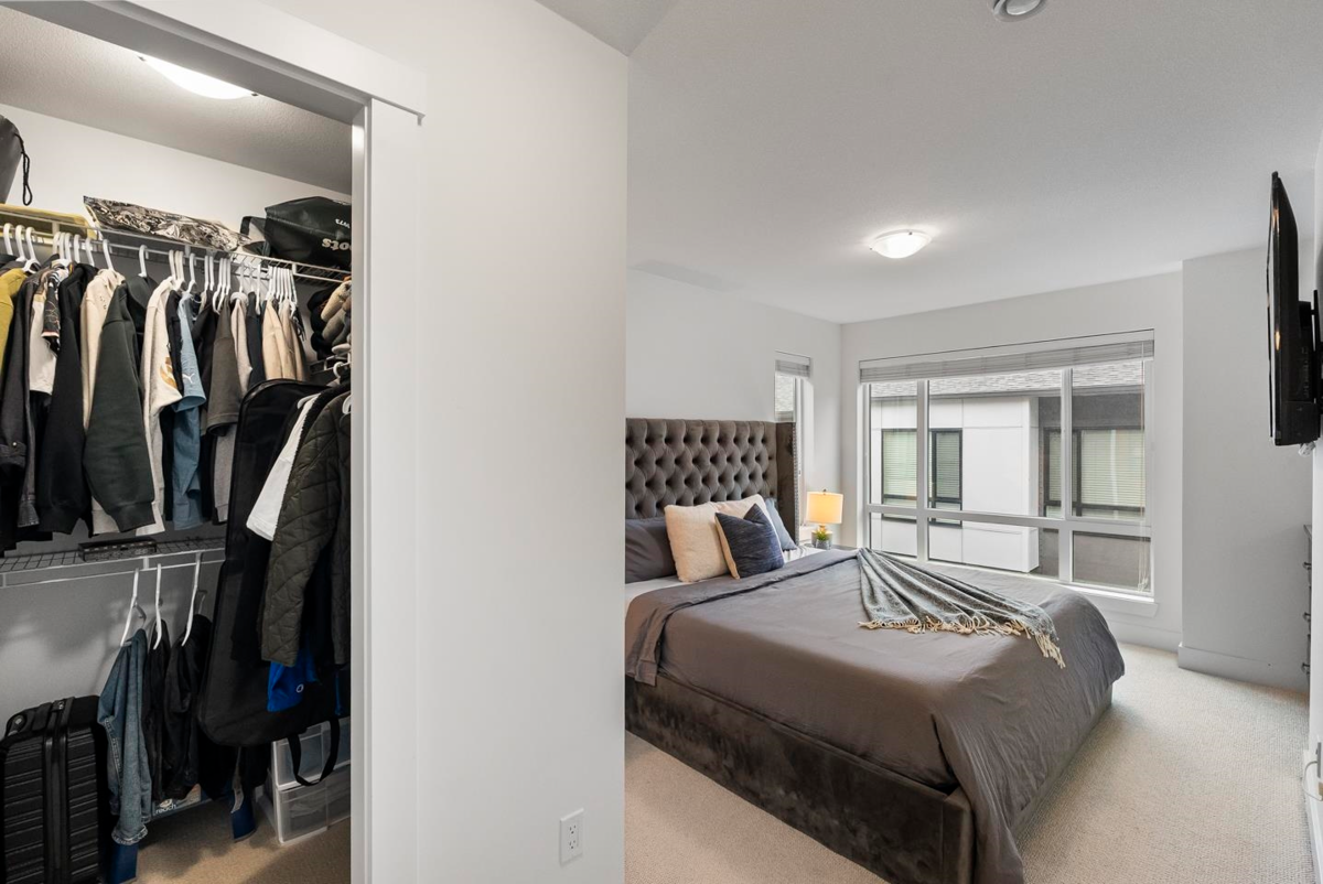 Guest Bathroom Photo of 79 16433 19 Avenue, Surrey, BC