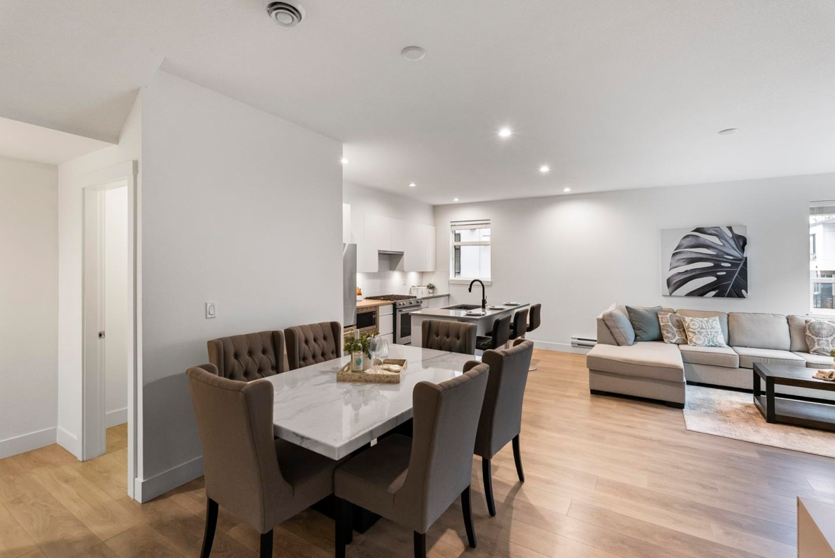 Kitchen Photo of 79 16433 19 Avenue, Surrey, BC