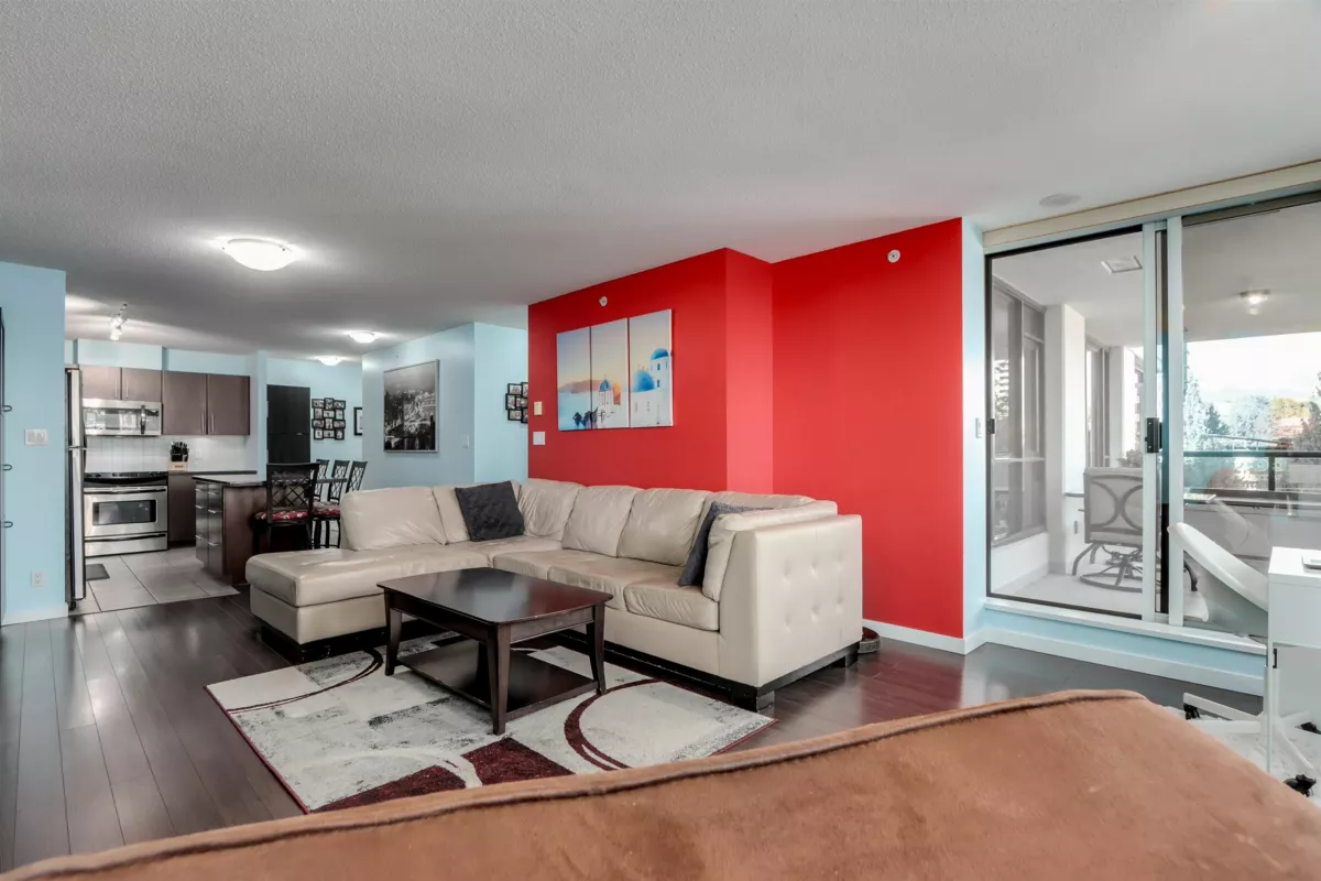 Primary Bathroom Photo of 707 2088 Madison Avenue, Burnaby, BC