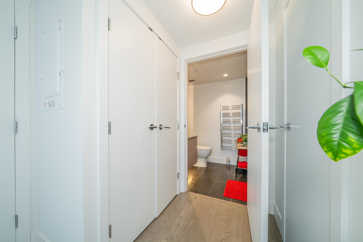 Basement Recreation Room Photo of 2102 1632 Lions Gate Lane, North Vancouver, BC