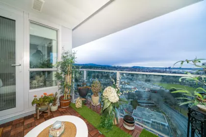 2102 1632 Lions Gate Lane, North Vancouver, BC