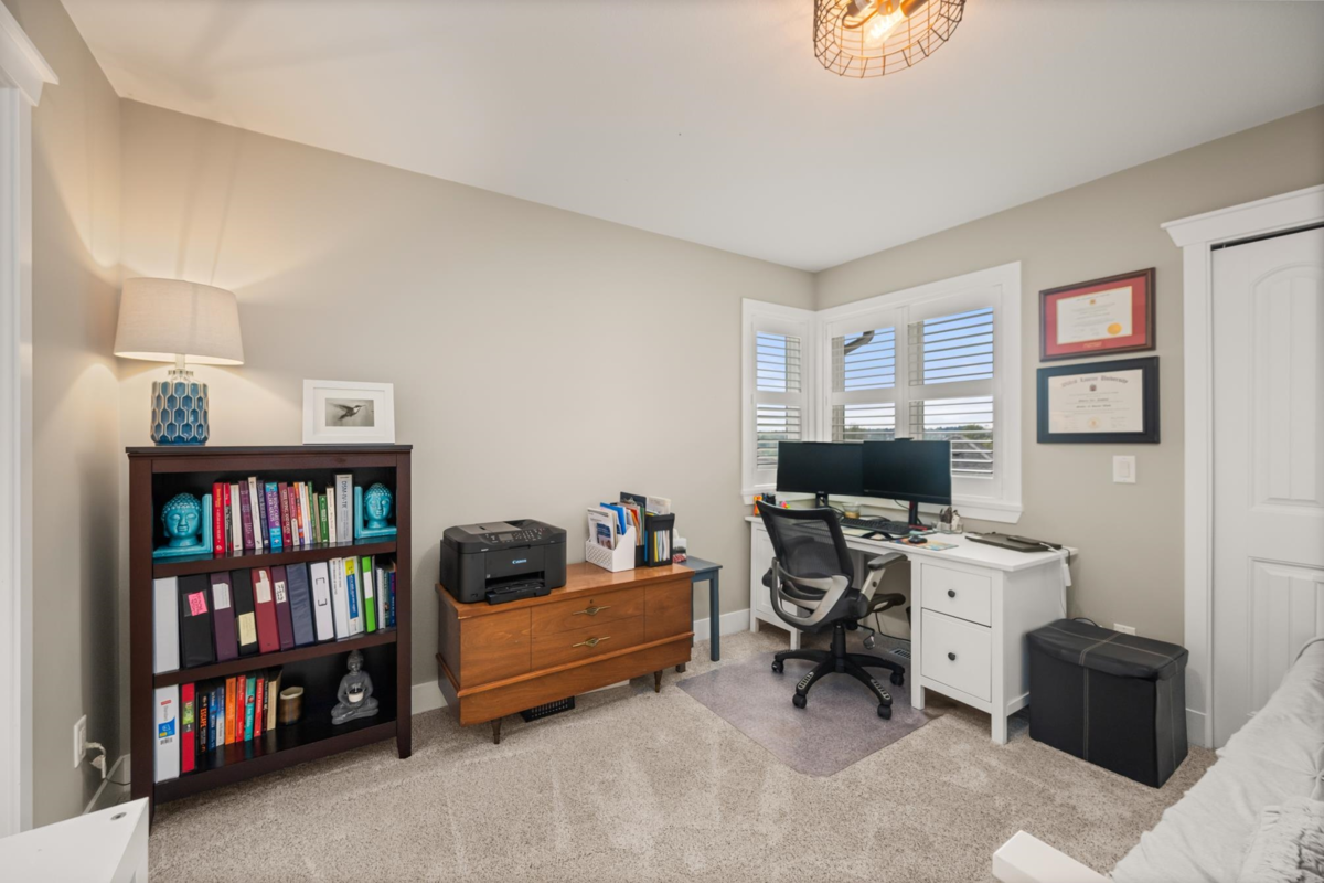 Bedroom 4 Photo of 6087 163a Street, Surrey, BC