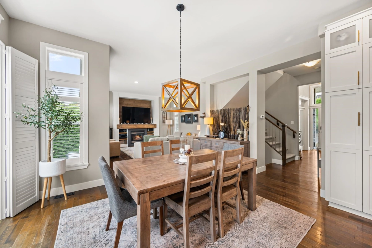 Kitchen Island Photo of 6087 163a Street, Surrey, BC