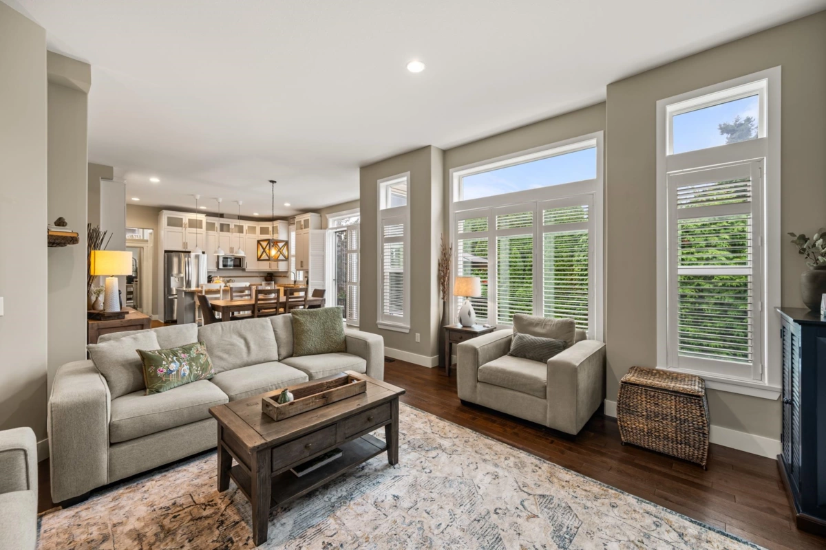 Kitchen Photo of 6087 163a Street, Surrey, BC