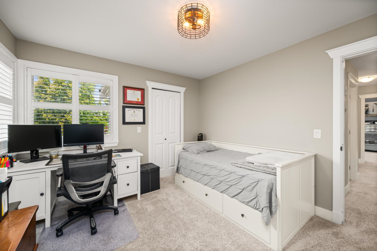 Mudroom Photo of 6087 163a Street, Surrey, BC