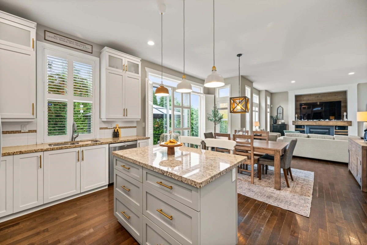 Primary Bathroom Photo of 6087 163a Street, Surrey, BC