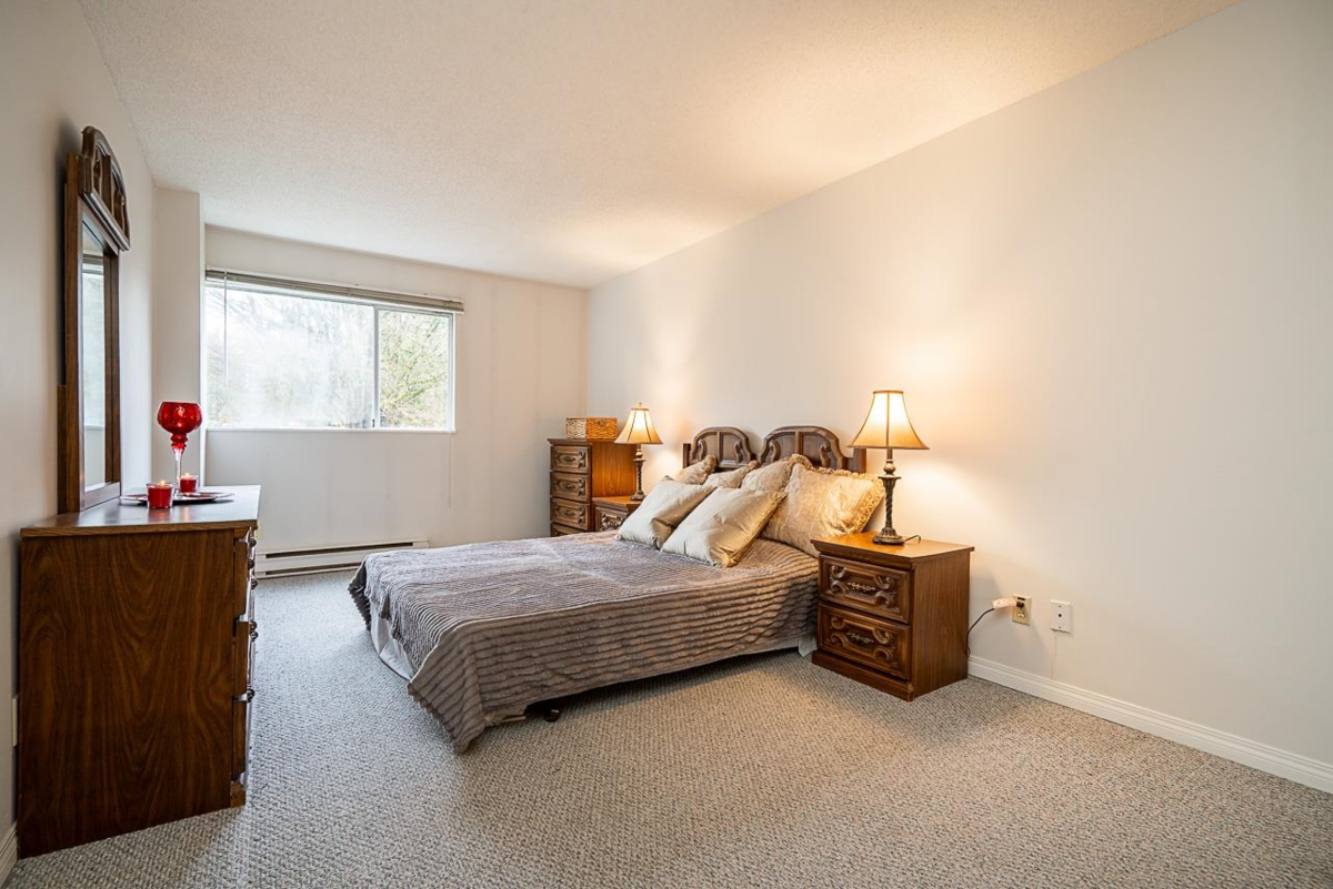 Bedroom 4 Photo of 201 550 Eighth Street, New Westminster, BC