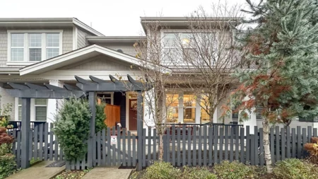20291 82 Avenue, Langley, BC, Langley — Row House (Non-Strata) for sale