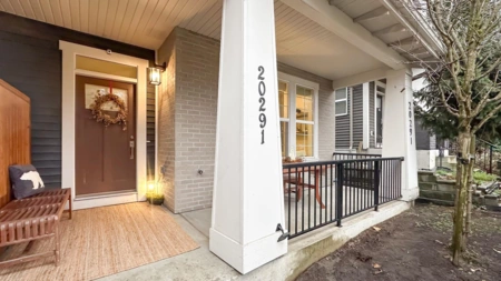 20291 82 Avenue, Langley, BC, Langley — Row House (Non-Strata) for sale