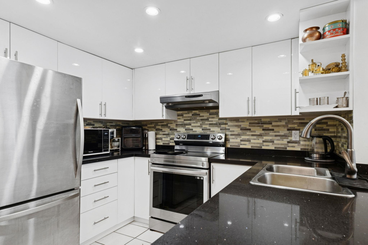 Bedroom 2 Photo of 1402 828 Agnes Street, New Westminster, BC