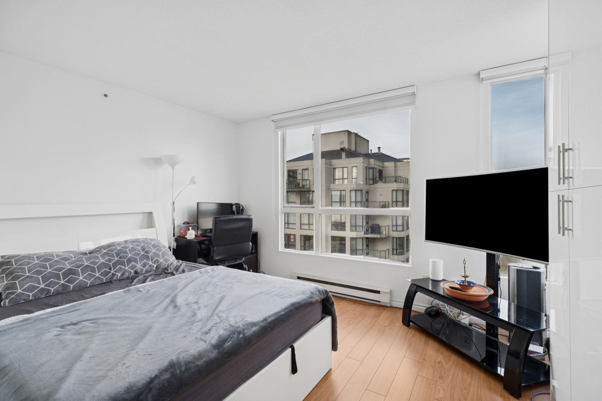 Mudroom Photo of 1402 828 Agnes Street, New Westminster, BC