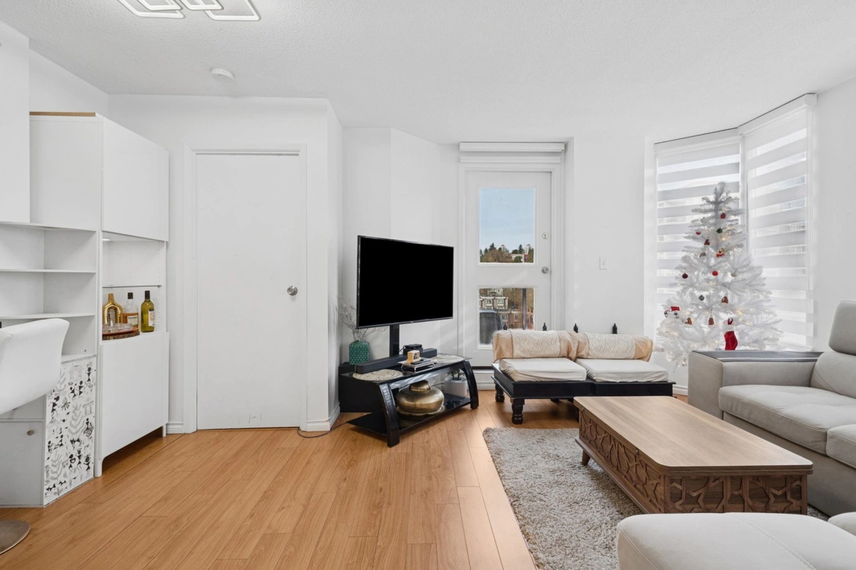 Pantry Photo of 1402 828 Agnes Street, New Westminster, BC