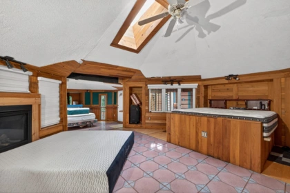 Basement Recreation Room Photo of 12546 96 Avenue, Surrey, BC