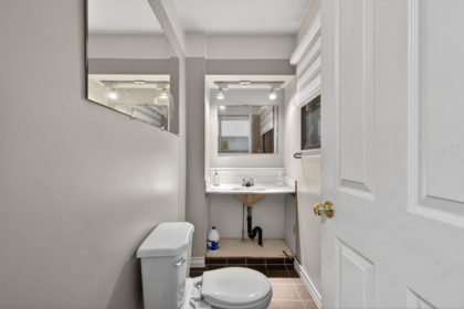 Mudroom Photo of 12546 96 Avenue, Surrey, BC