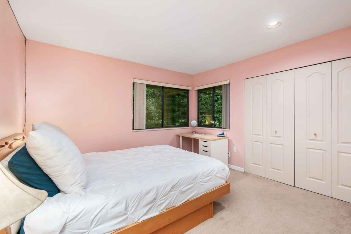 Backyard Photo of 1595 Tyrol Court, West Vancouver, BC