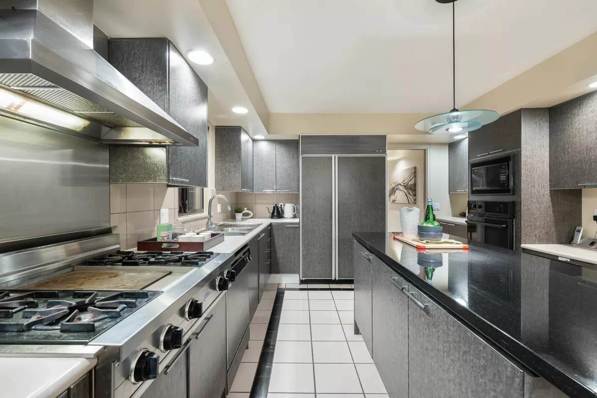 Basement Recreation Room Photo of 1595 Tyrol Court, West Vancouver, BC