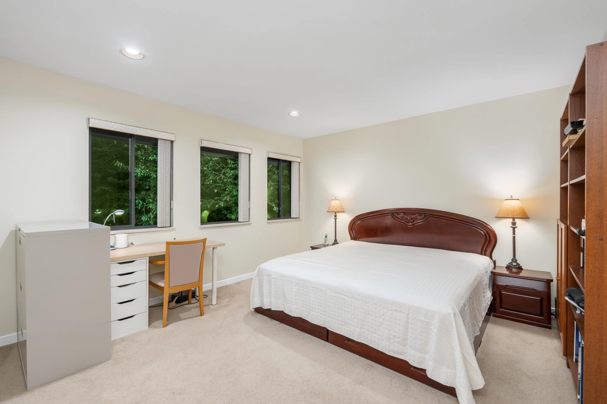 Front Yard Photo of 1595 Tyrol Court, West Vancouver, BC