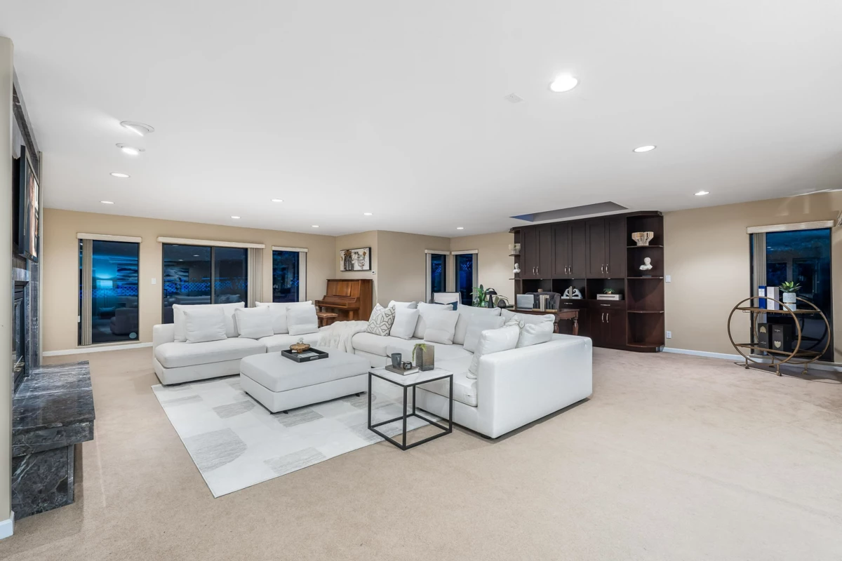 Primary Bathroom Photo of 1595 Tyrol Court, West Vancouver, BC