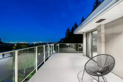 Kitchen Photo of 1595 Tyrol Court, West Vancouver, BC