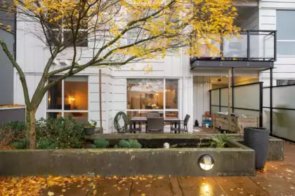209 233 Kingsway, Vancouver, BC, Vancouver — Apartment/Condo for sale