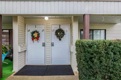 Living Room Photo of 50 32718 Garibaldi Drive, Abbotsford, BC