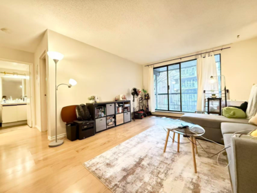 105 8511 Ackroyd Road, Richmond, BC, Richmond — Apartment/Condo for sale