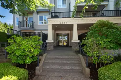 202 12090 227 Street, Maple Ridge, BC, Maple Ridge — Apartment/Condo for sale