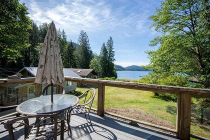 22 Brighton Beach, North Vancouver, BC