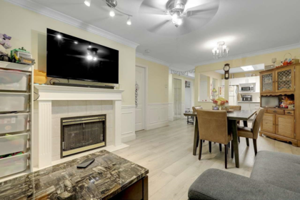 Kitchen Photo of 309 9626 148 Street, Surrey, BC